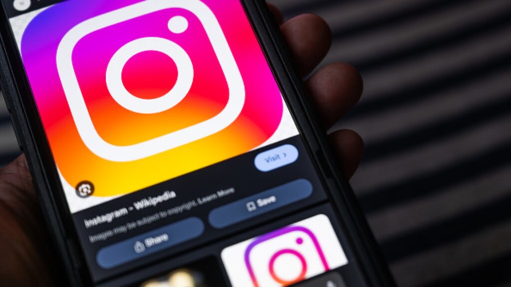 Instagram currently has 3 billion active users per month