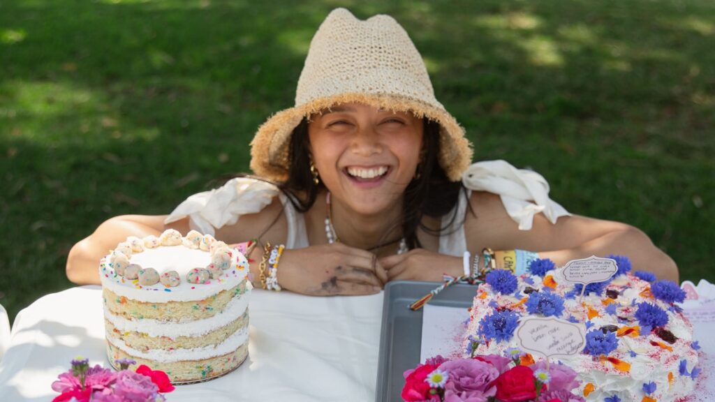 The 35-year-old founder of “Cake Picnic” has transformed his baking hobby into an event that attracts thousands of people