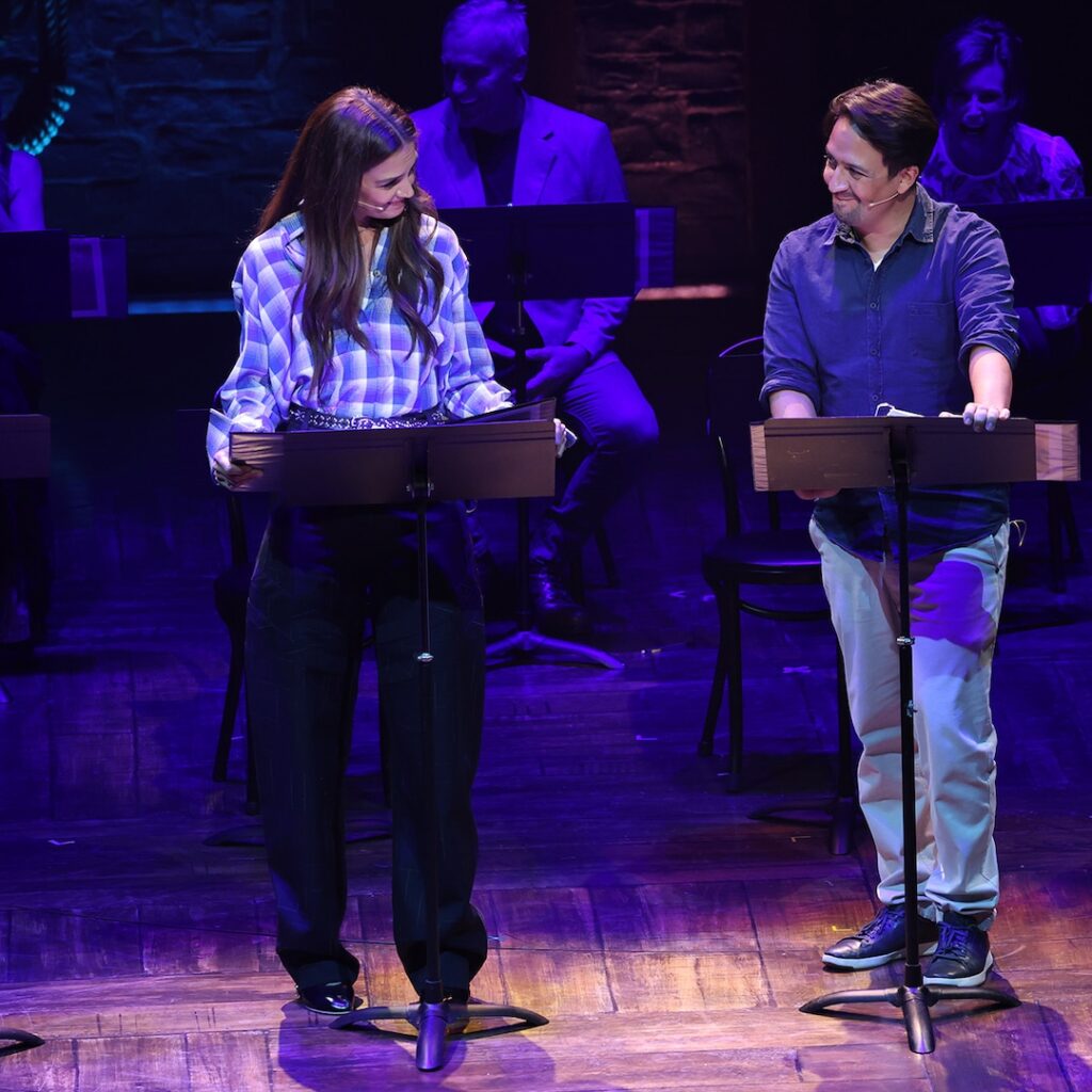 Lin Manuel Miranda standing for James van der Beek at Dawson’s Creek