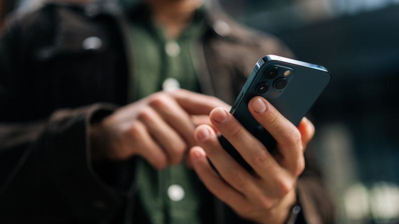 According to Israeli police, hundreds of Israelis have been called for recruitment from Iran’s intelligence agency