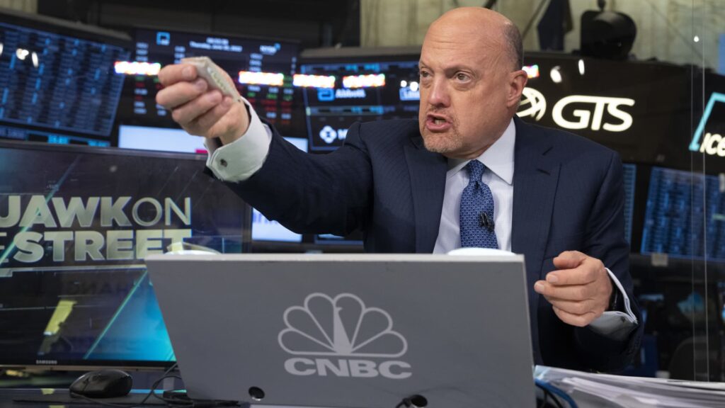 Don’t be afraid of billionaires leaving the stock market