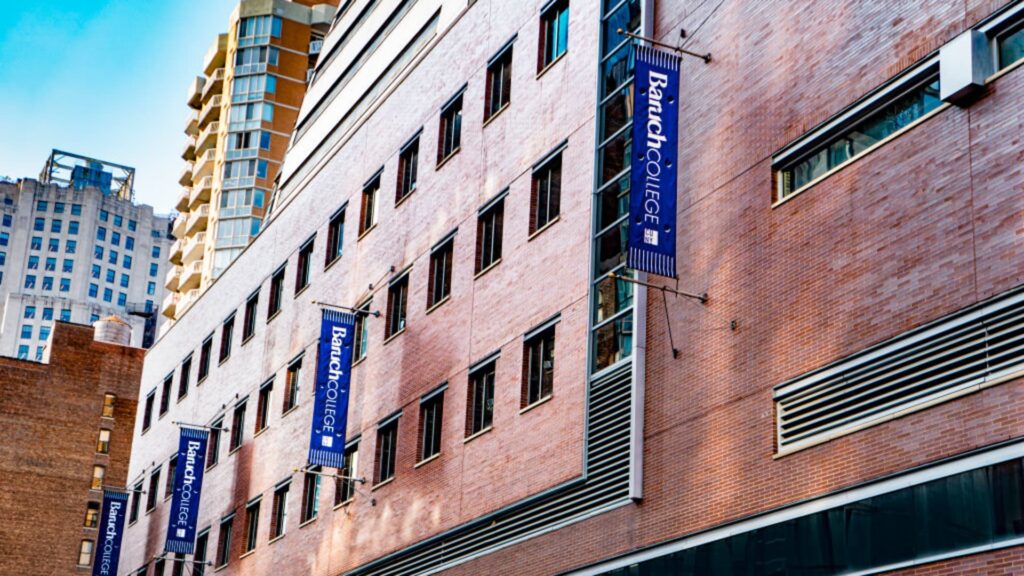 10 Universities that Offer the Best Value in the US: Wall Street Journal