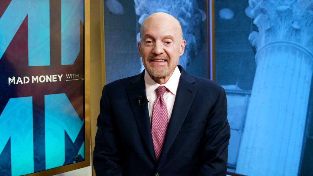 Jim Kramer disagrees with Warren Buffett about classic investment strategies