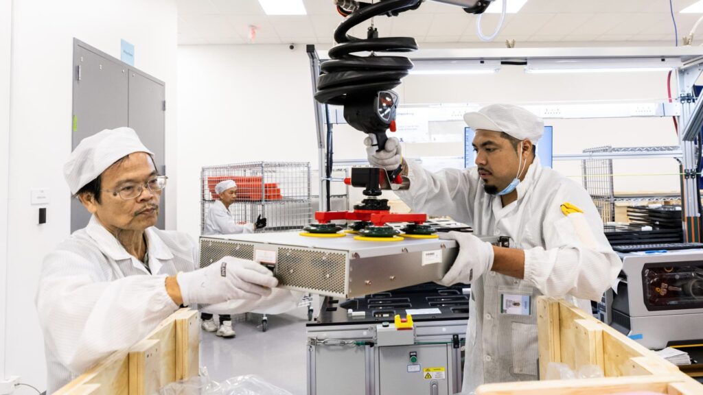 Apple begins shipping U.S.-made AI servers from Texas