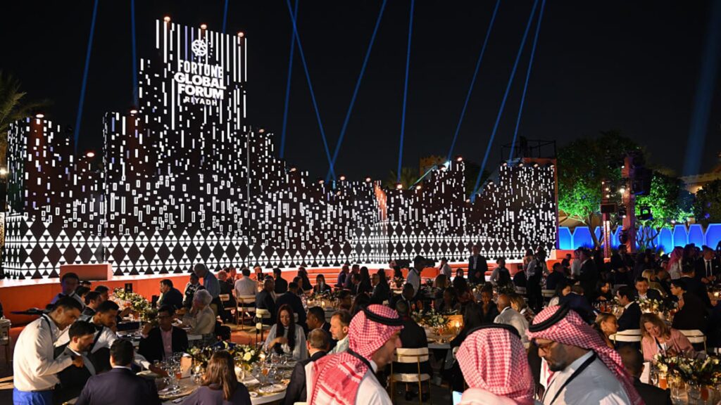 Mining companies accept huge profits from the Middle East