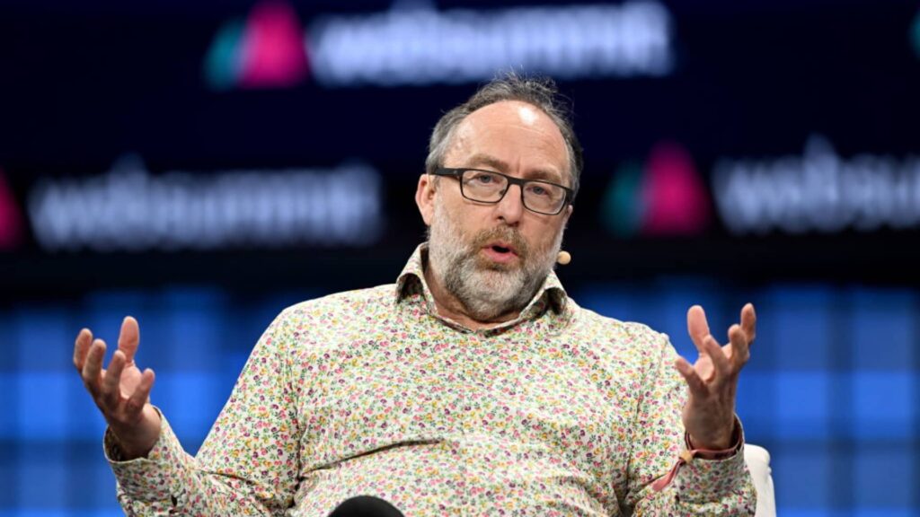 Wikipedia founder Jimmy Wales isn’t worried about Musk’s Wikipedia