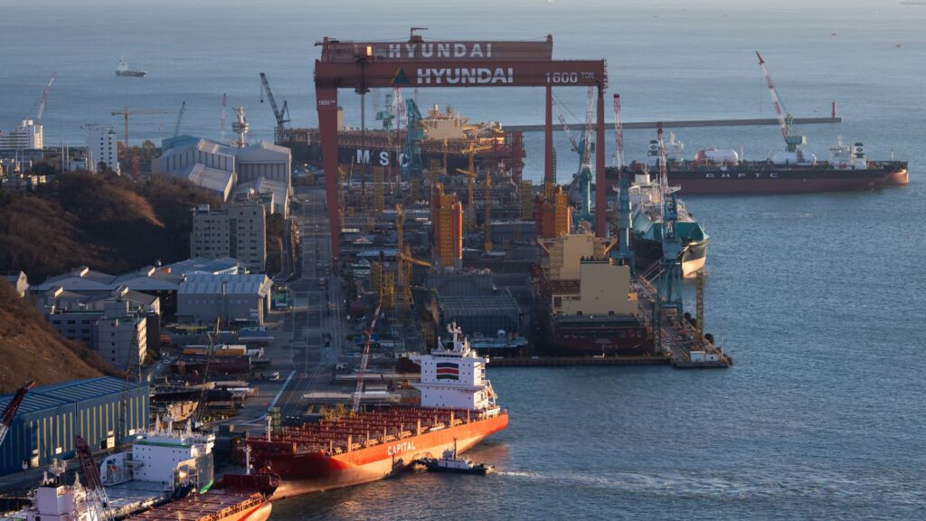 South Korean auto and shipbuilding stocks rise after trade agreement is signed