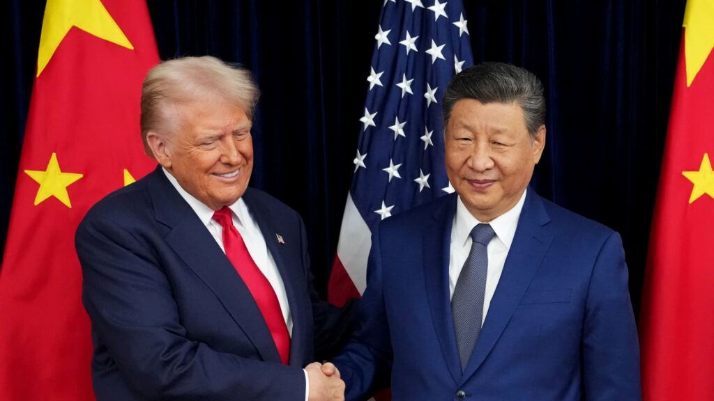 President Xi meets with President Trump in South Korea, shows conciliatory attitude
