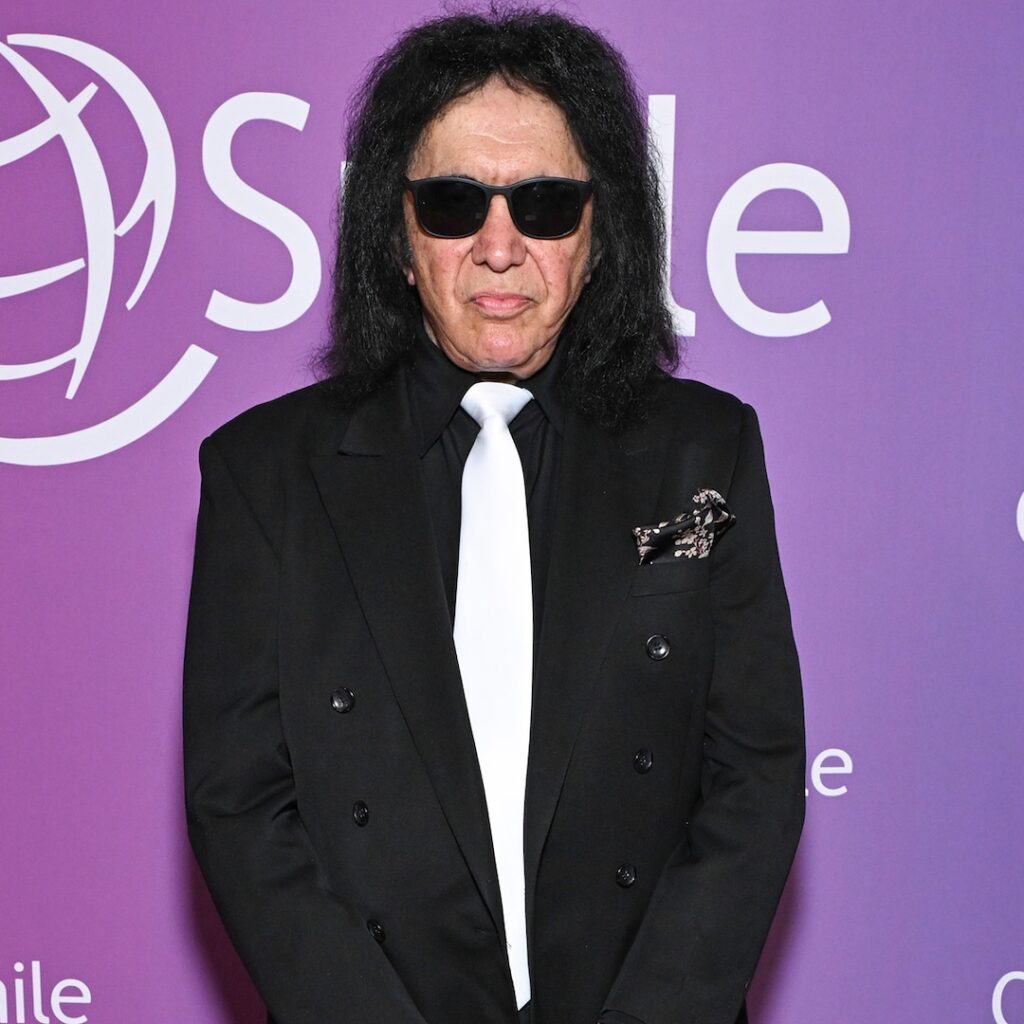 Kiss rocker Gene Simmons hospitalized after car accident