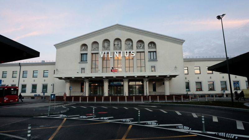 Lithuania stops air traffic at Vilnius airport on balloons in outer space