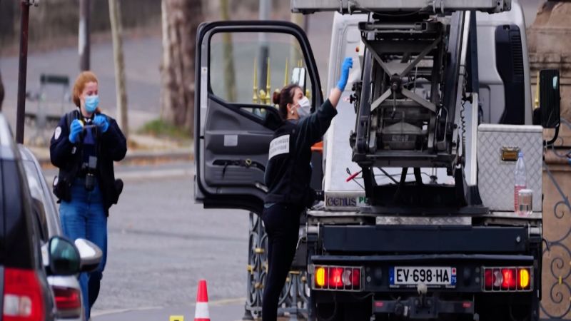 Louvre Museum robbery: 5 new suspects arrested