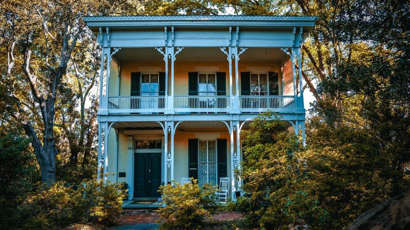 Skeptics spent a night at McRaven House looking for Civil War ghosts