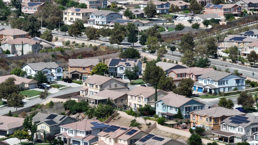 More home sellers are removing properties from the market, according to Redfin