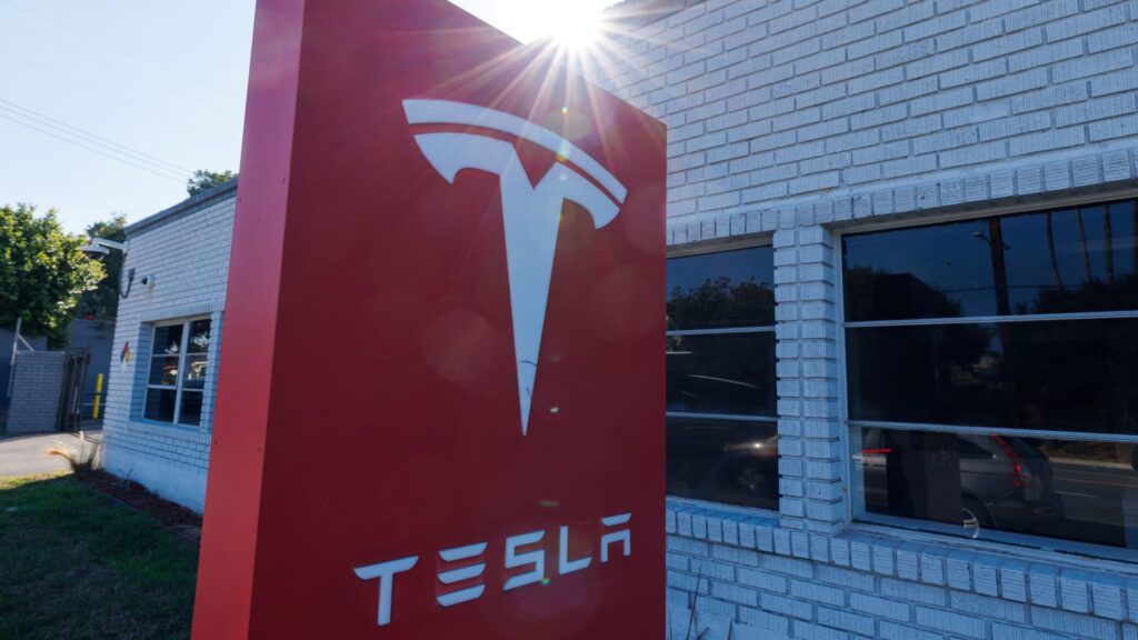 Tesla shareholders passed Elon Musk’s $1 trillion policy proposal. Analyst opinion