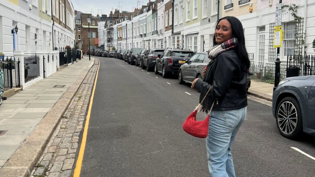 A 35-year-old American who left the US for the UK spends $2,532 a month.