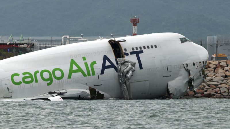 Investigation into Hong Kong plane crash reveals engine accelerated after landing