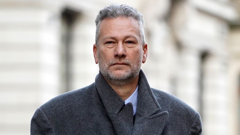 Former leading figure in Britain’s populist reform party jailed on bribery charges for pro-Russian comments