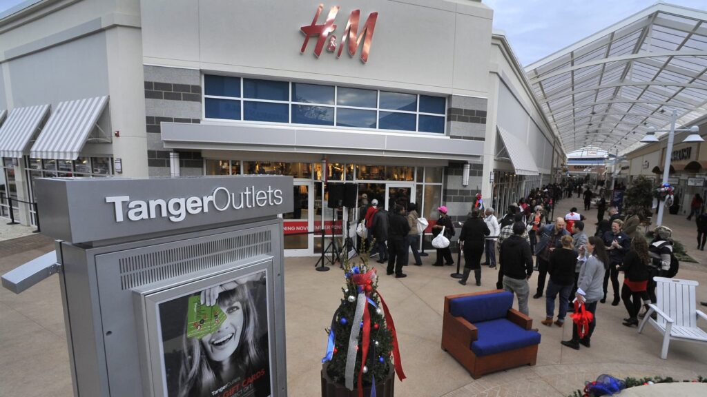Tanger CEO Yarov says consumers continue to spend despite low confidence