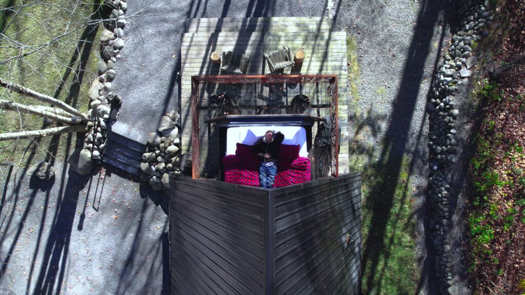 He built one of Airbnb’s most popular rental properties for just $90,000