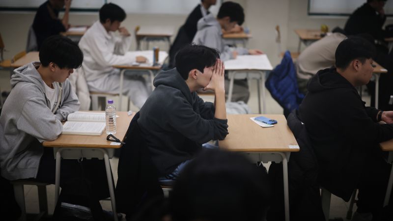 South Korea’s Sunun exam was so difficult that one official had to resign. Can you answer these questions?