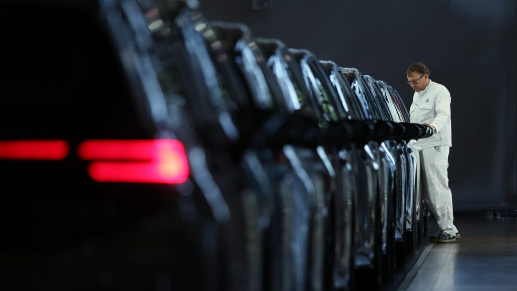 Automobiles suffer from President Trump’s Greenland tariff threat