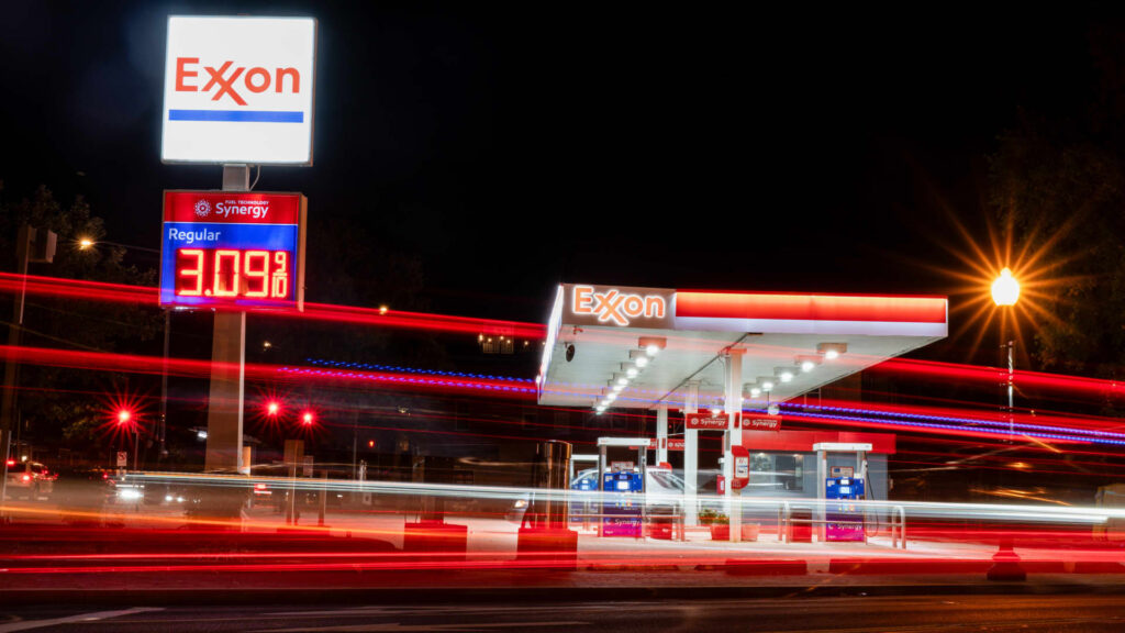 Exxon is breaking out at the turn of the new year. Why I think Jay Woods is a buy