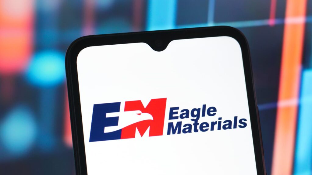 Two AI-adjacent stock investors Kevin Simpson soar amid volatility