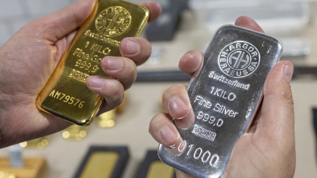 Gold and silver stumble after achieving records. Is now the time to enter the market?