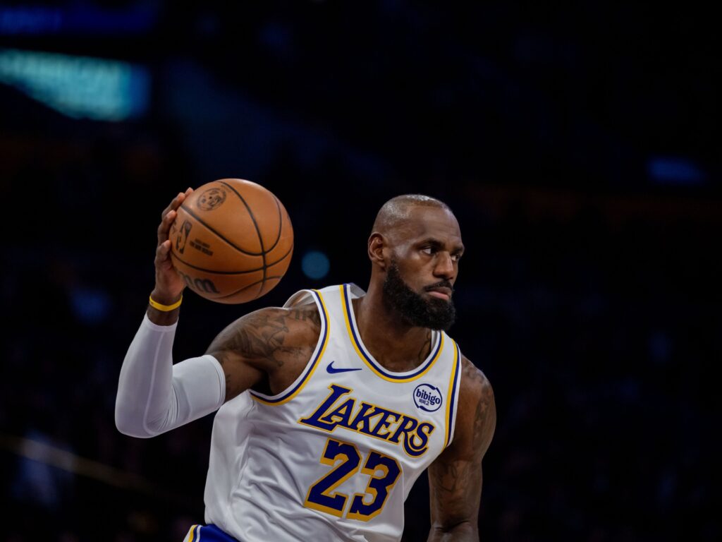 NBA: Phoenix steals Oklahoma’s thunder, Lakers defeat Grizzlies | Basketball News