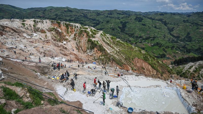 Congo: Hundreds feared dead after mine collapse