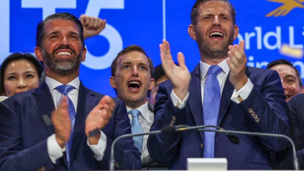 Trump Jr. Calls Banking Industry a Ponzi Scheme, Promotes Stablecoins