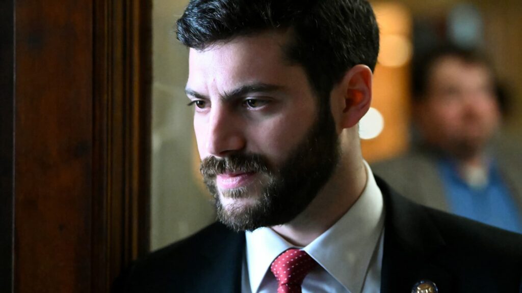 PACs take center stage in dueling midterm elections over AI regulation