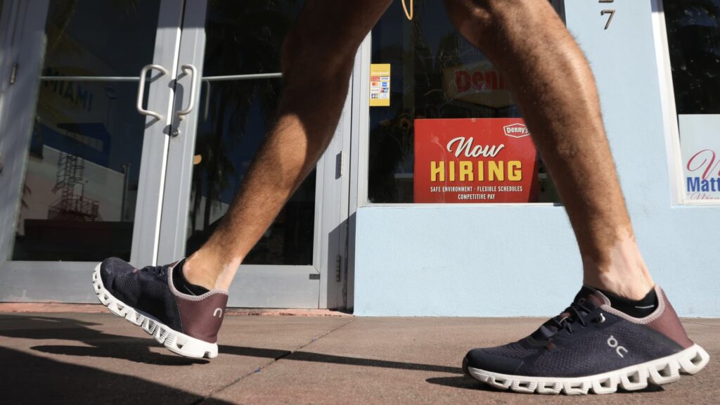 Profits from Robinhood and McDonald’s. In addition, key employment data will also be released in the future.