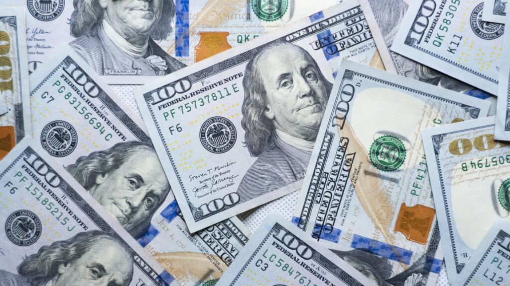 Deutsche Bank warns that AI risks threaten dollar’s safe-haven status