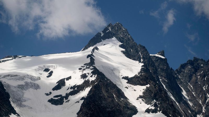 Climber accused of leaving girlfriend to die on Austria’s highest peak goes to trial