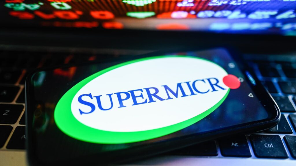 Super Micro stocks plummet due to shocking smuggling incident. One stock has the potential to make a profit.
