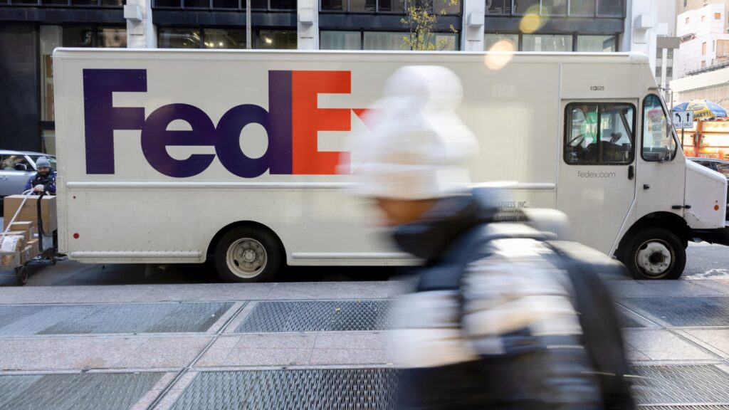 FedEx internal efforts to provide AI training to over 400,000 employees