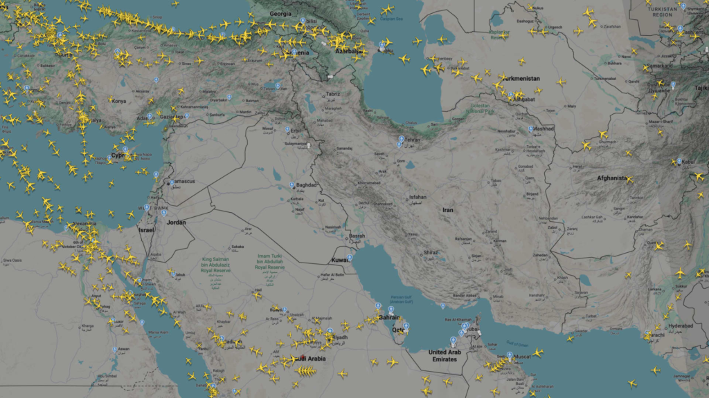 Airlines cancel hundreds of flights after US and Israeli attacks on Iran