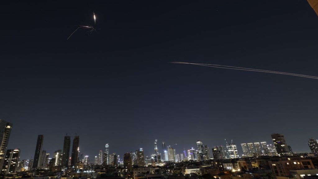 Asian markets fall as Iran conflict continues