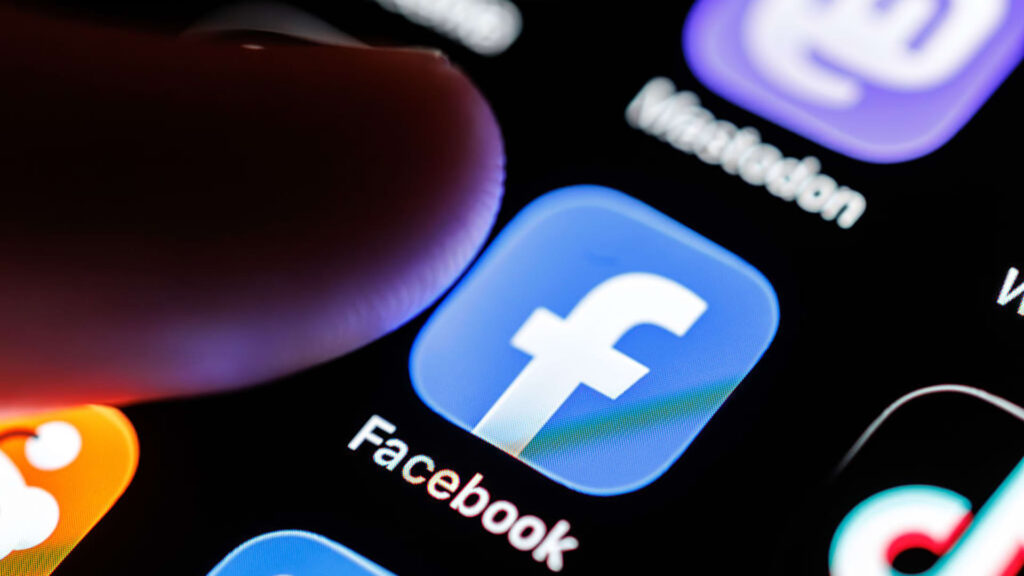 Stocks with the biggest price movements at midday: META, BBY, APP, SMG