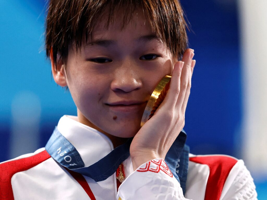 China investigates ‘malicious’ cyberbullying of teenage diving champion Quan | Olympic News