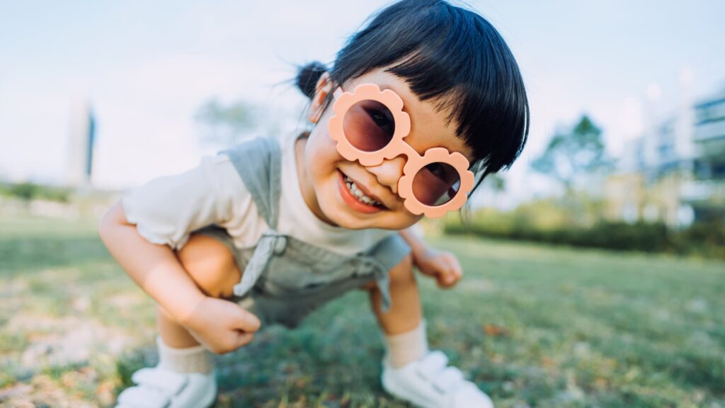 Children with the best interpersonal skills use these six phrases: Therapist.