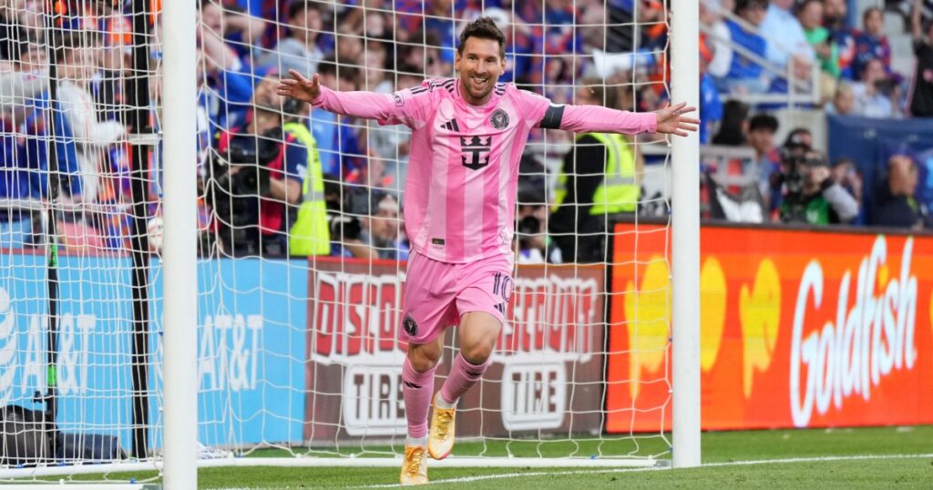 Lionel Messi scores two goals as Inter Miami beats Cincinnati | Soccer News