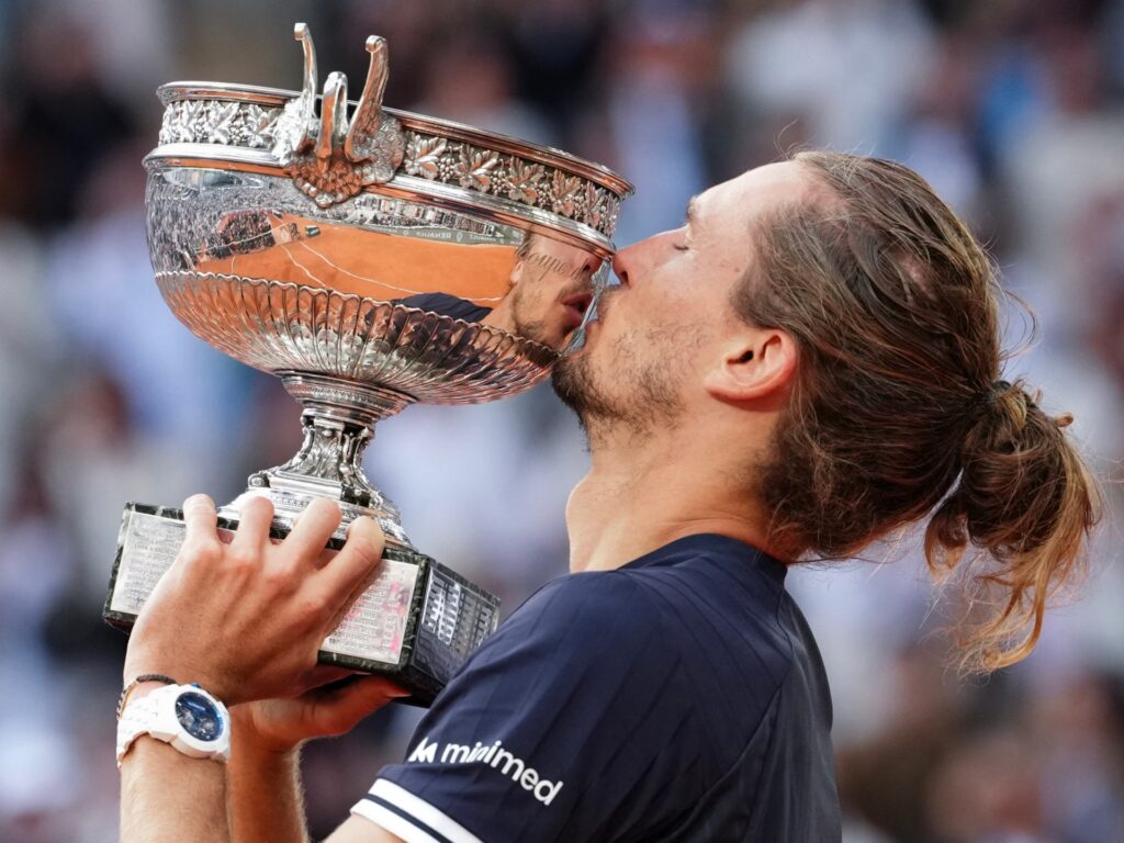 Alexander Zverev wins French Open to claim first Grand Slam title | Tennis