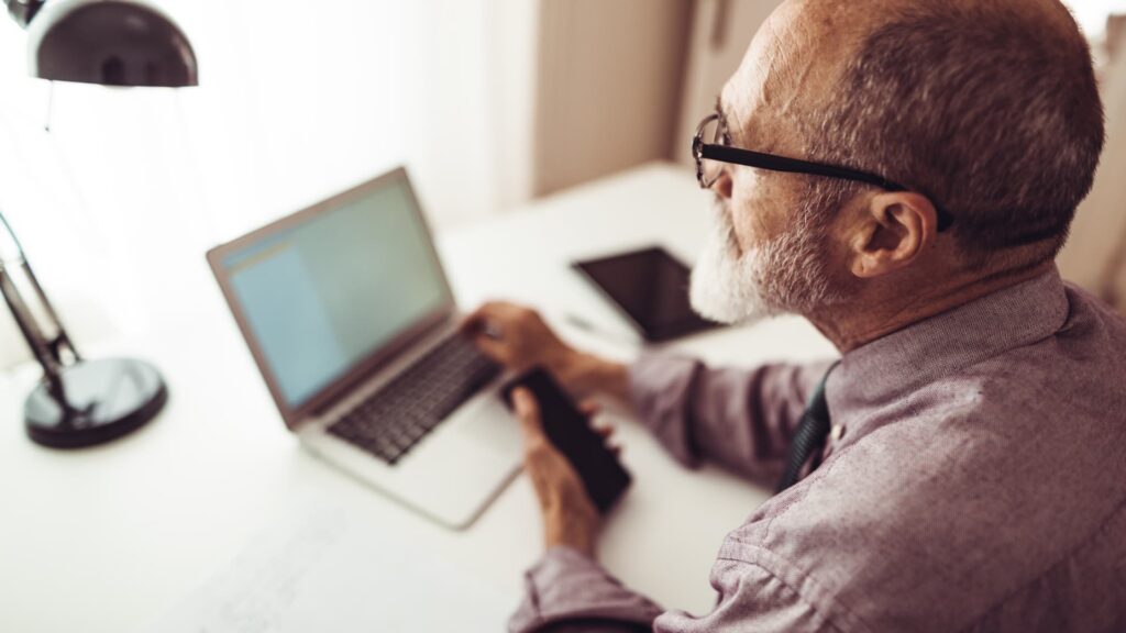 Study finds that AI is changing the careers of older people