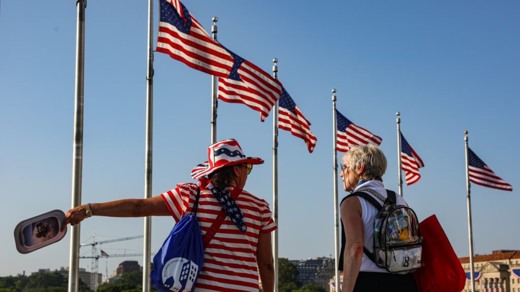 Heatwave strains U.S. power grid for July 4 travel