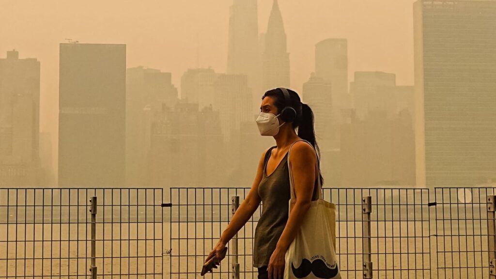 President Trump slams Canada over wildfire smoke, threatens tariff hikes