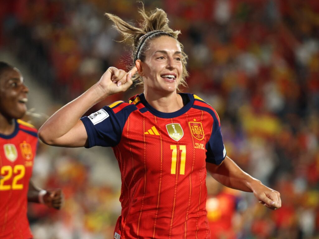 Spanish football legend Alexia Puteras joins London City Lionesses | Soccer News