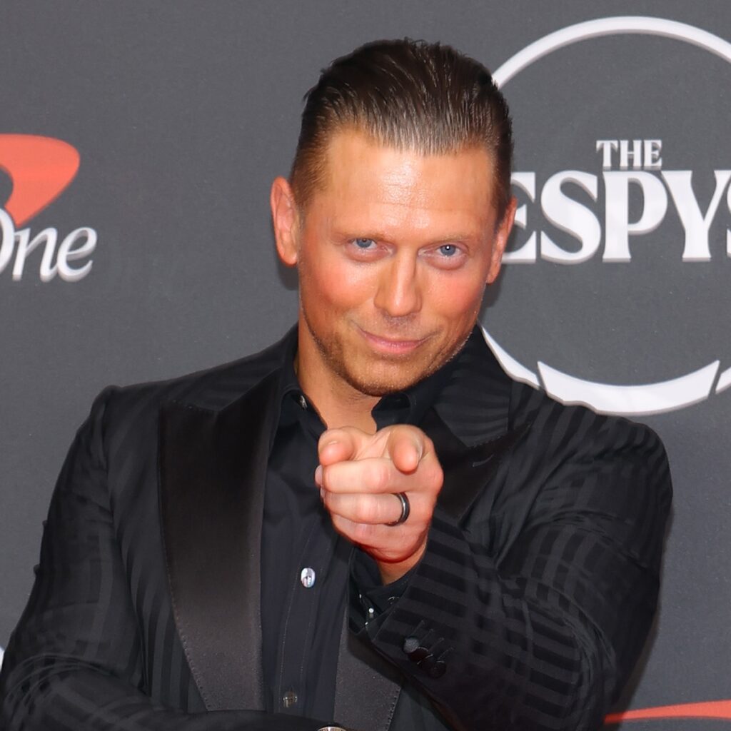 The Miz says wife Maryse Mizanin and daughters are his champions