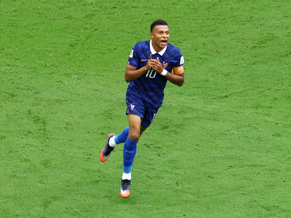 Kylian Mbappé breaks the all-time World Cup scoring record with his 22nd goal | 2026 World Cup